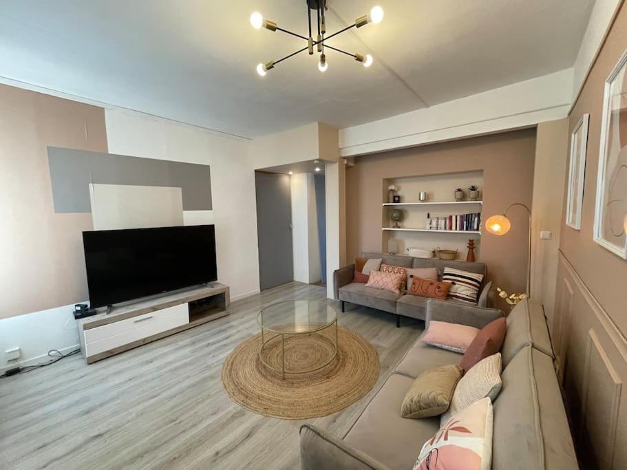 Appartement Spacieux A Deux Pas Du Centre Reims Exterior foto